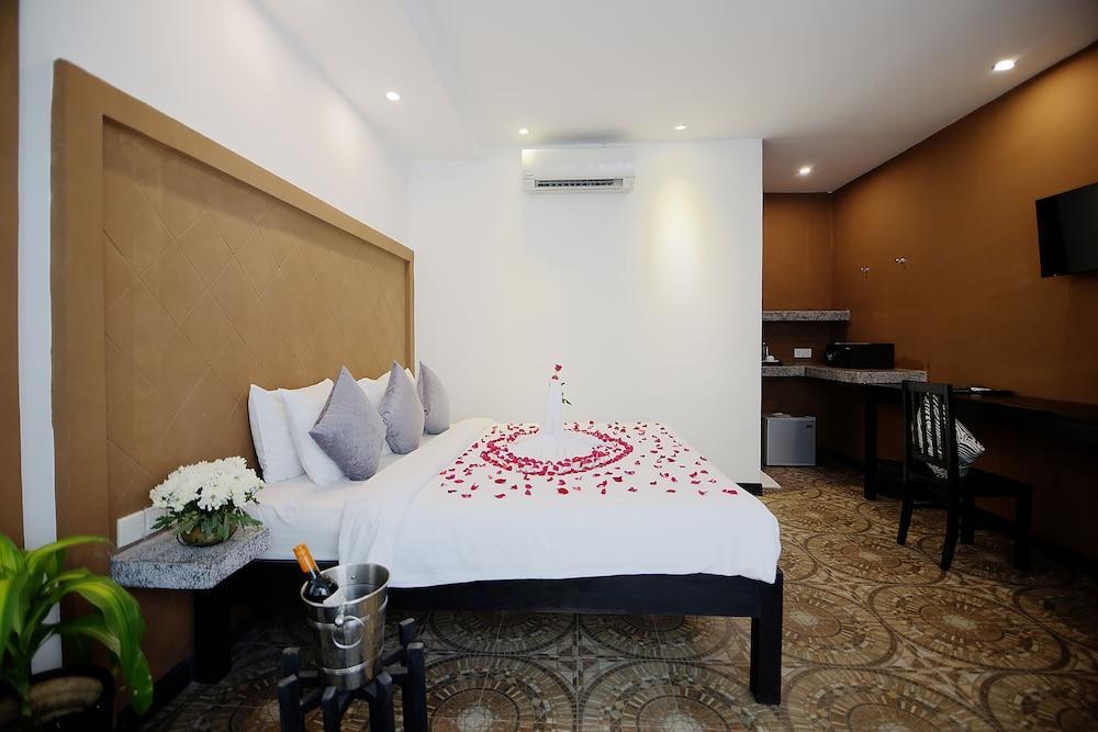 Fancy Boutique Villa Hotel Siem Reap Exterior photo