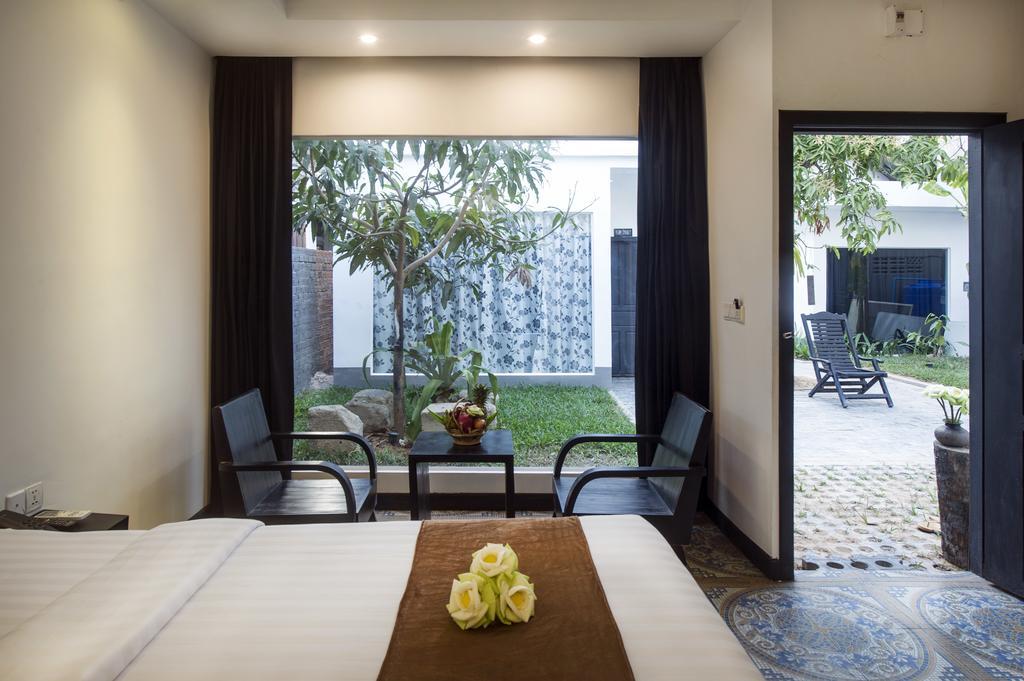 Fancy Boutique Villa Hotel Siem Reap Exterior photo