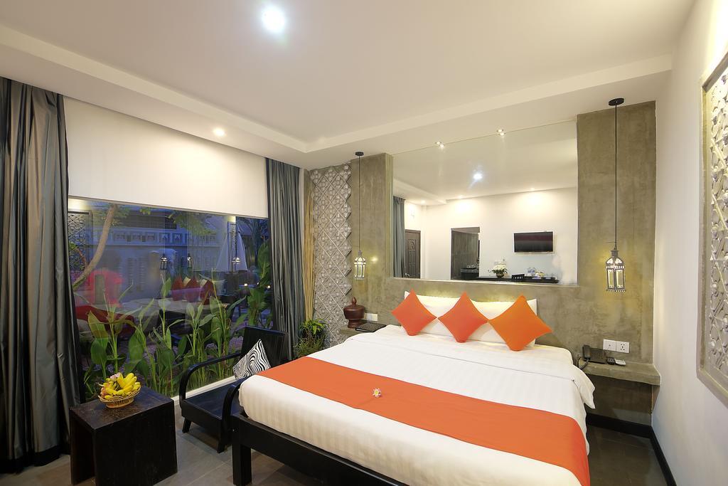 Fancy Boutique Villa Hotel Siem Reap Exterior photo