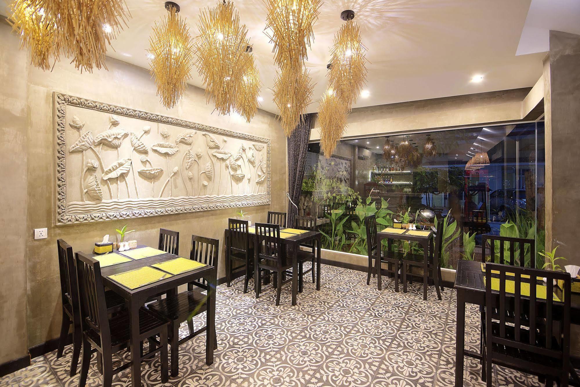 Fancy Boutique Villa Hotel Siem Reap Exterior photo