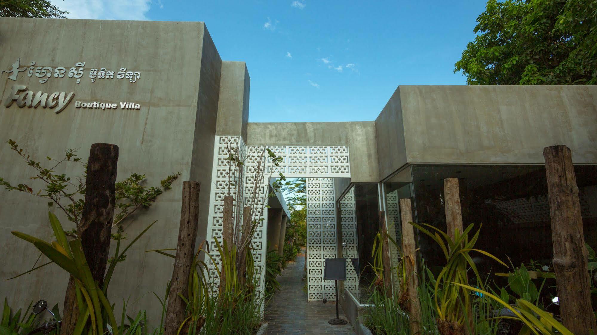 Fancy Boutique Villa Hotel Siem Reap Exterior photo
